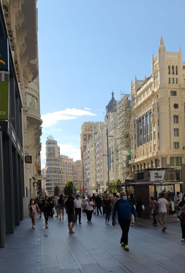 Gran Via. Salud. Puerta Del Sol. Callao. مدريد المظهر الخارجي الصورة